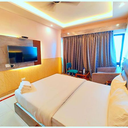 Puri Hotel D R E A M L A N D Near Sea Beach - - Restaurant & Parking Facilities - Prime Location With Luxury And Spacious Room - Book Now Экстерьер фото