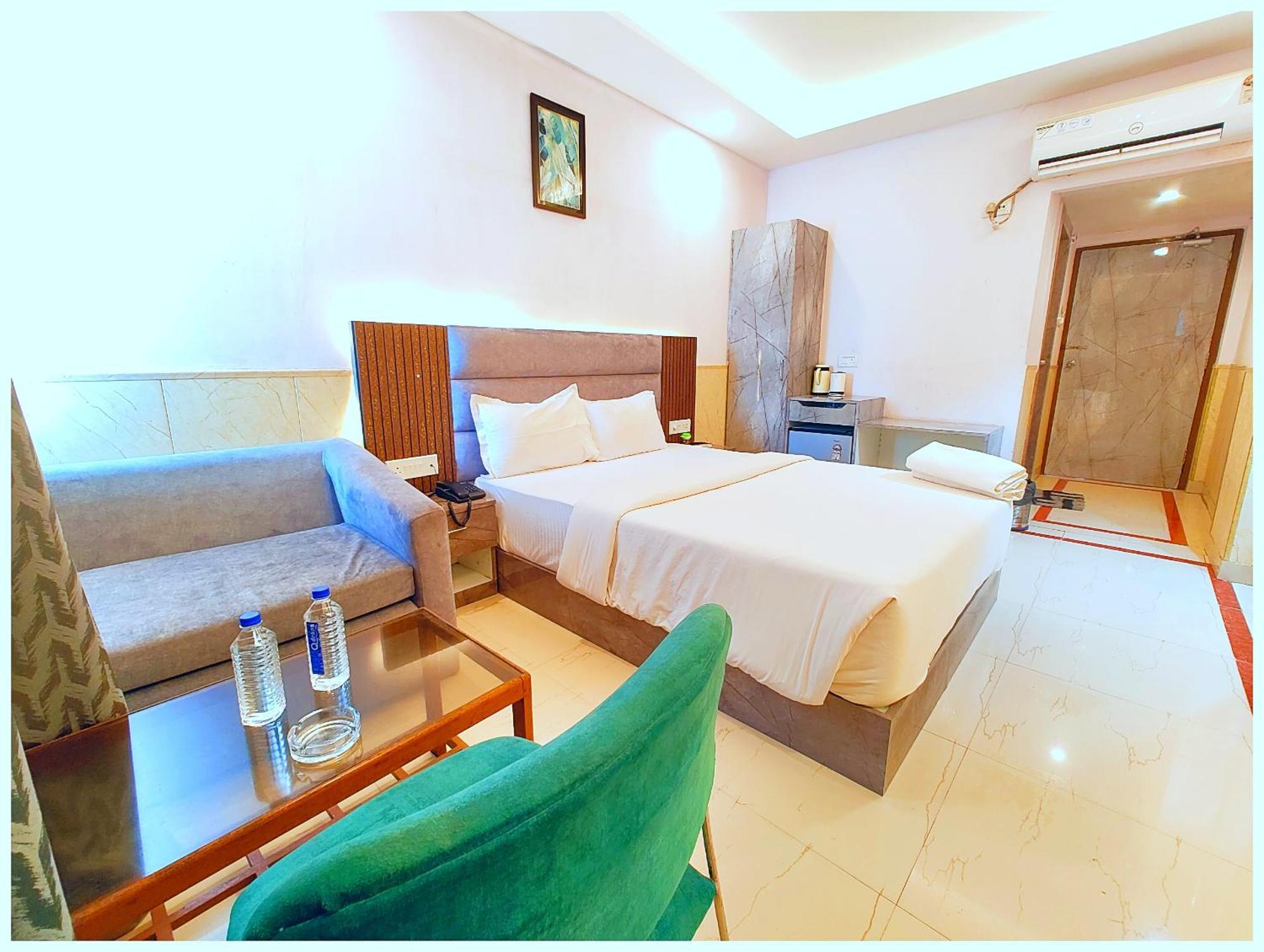 Puri Hotel D R E A M L A N D Near Sea Beach - - Restaurant & Parking Facilities - Prime Location With Luxury And Spacious Room - Book Now Экстерьер фото