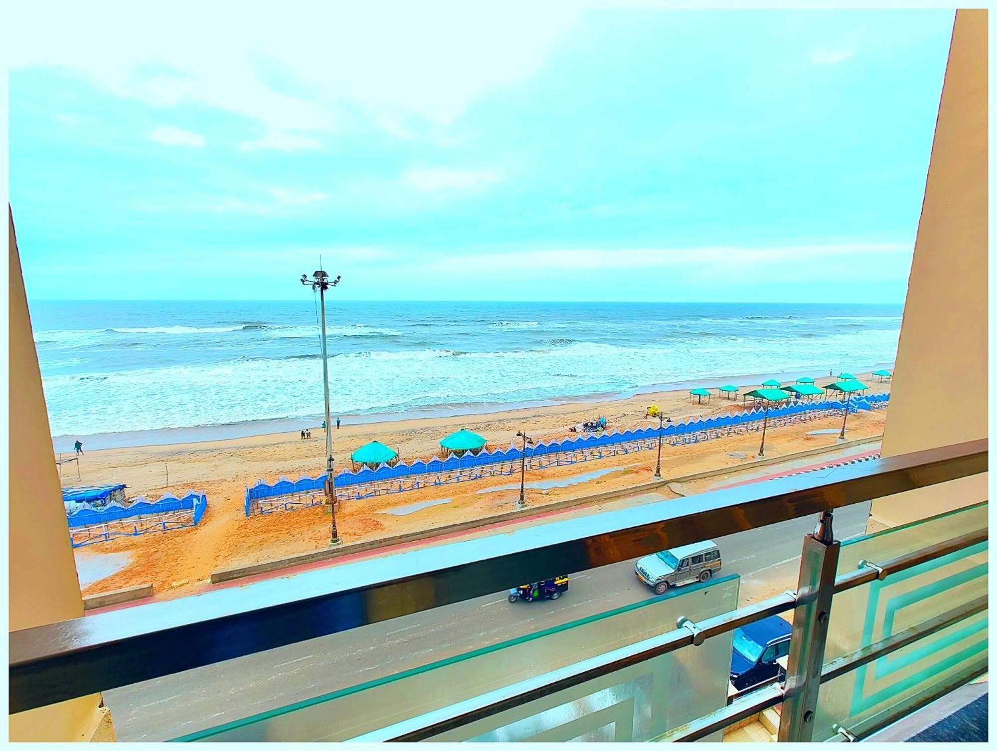 Puri Hotel D R E A M L A N D Near Sea Beach - - Restaurant & Parking Facilities - Prime Location With Luxury And Spacious Room - Book Now Экстерьер фото