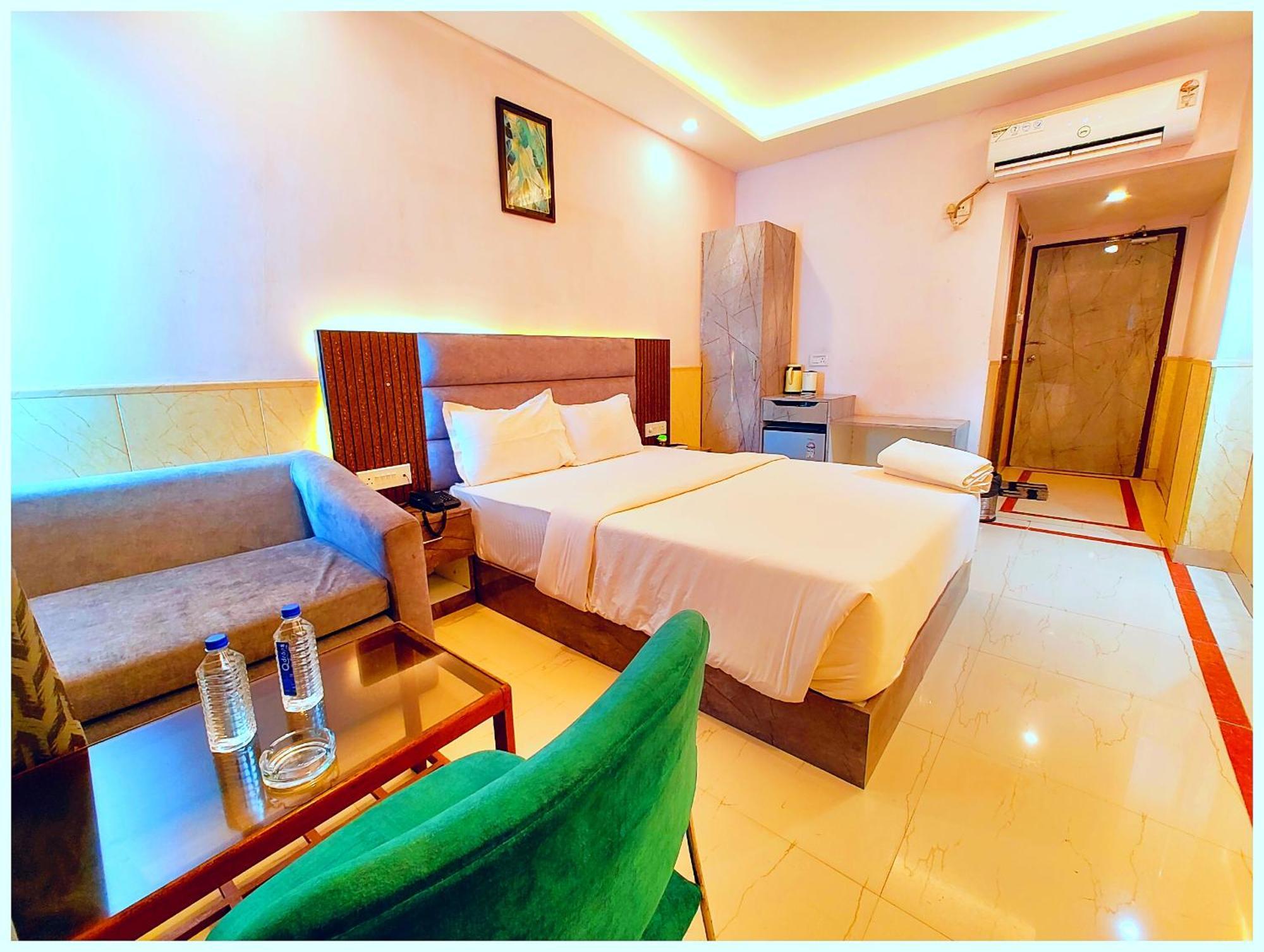 Puri Hotel D R E A M L A N D Near Sea Beach - - Restaurant & Parking Facilities - Prime Location With Luxury And Spacious Room - Book Now Экстерьер фото